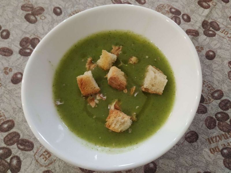 Supa cremă de broccoli