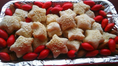 Prăjituri - steluțe cu semințe de susan